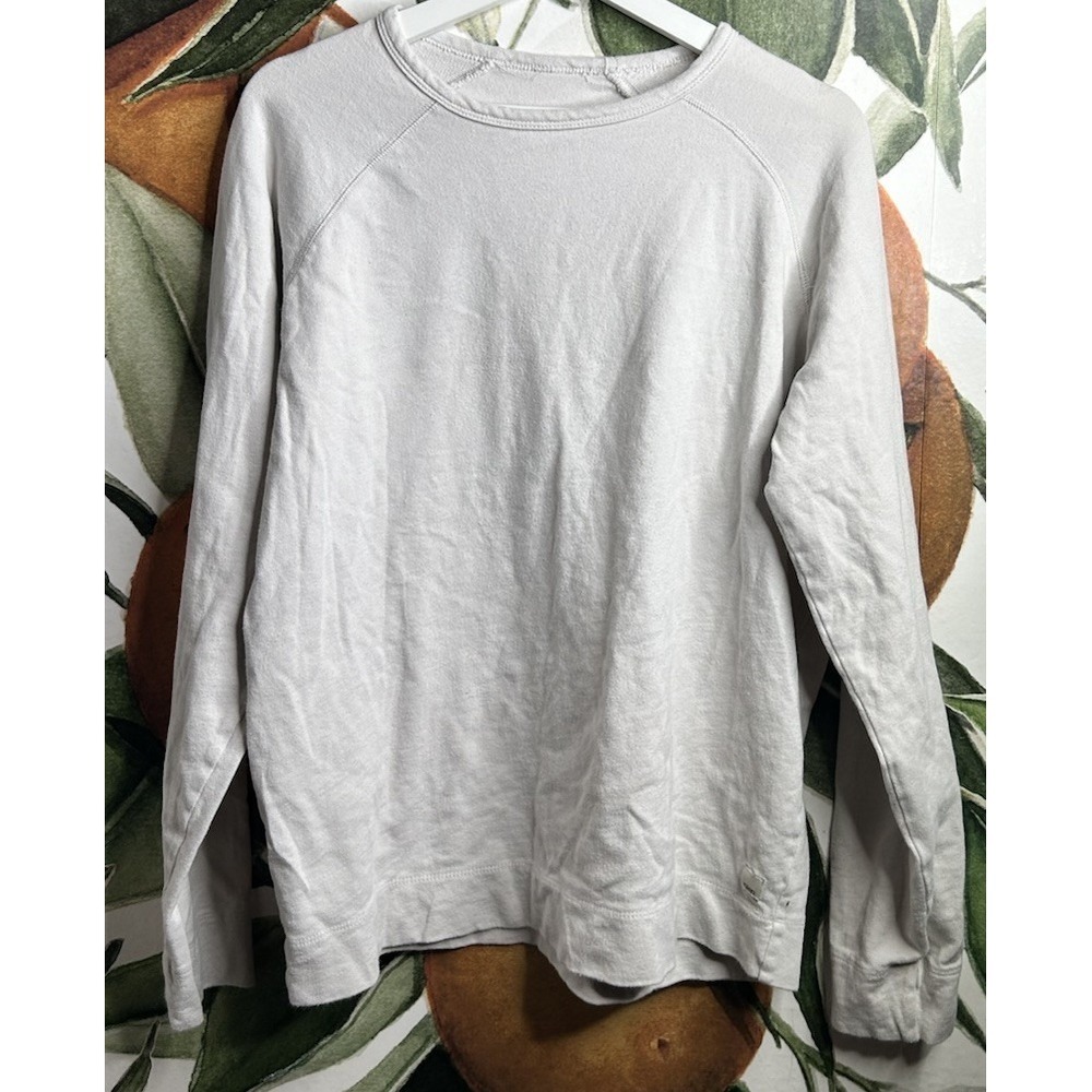 Vuori Halo Crewneck Womens XL Cream Lightweight Pullover Logo Boxy Athleisure‎